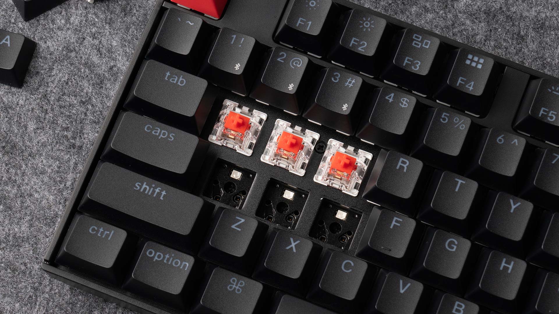 Keychron K10 Version 2 Hot-swappable Feature Keychron-K10-Version-2-Hot-swappable-Feature.jpg__PID:5e0e566b-2e3e-4f03-a62c-004fa3771697