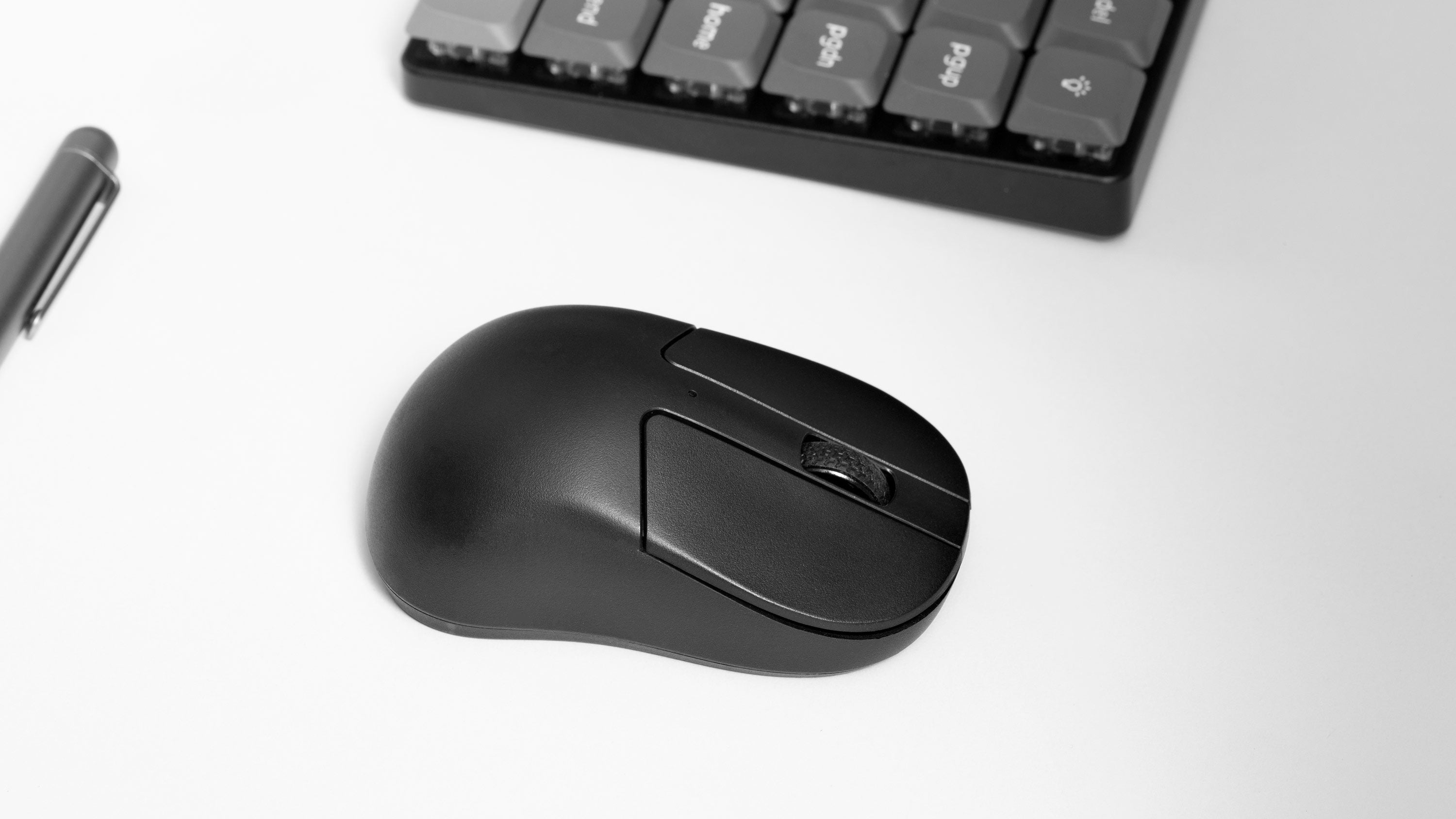Keychron M4 wireless mouse Keychron-M4-wireless-mouse-photo-3.jpg__PID:acb68dbe-fa25-49a7-b61c-08904d4c760e