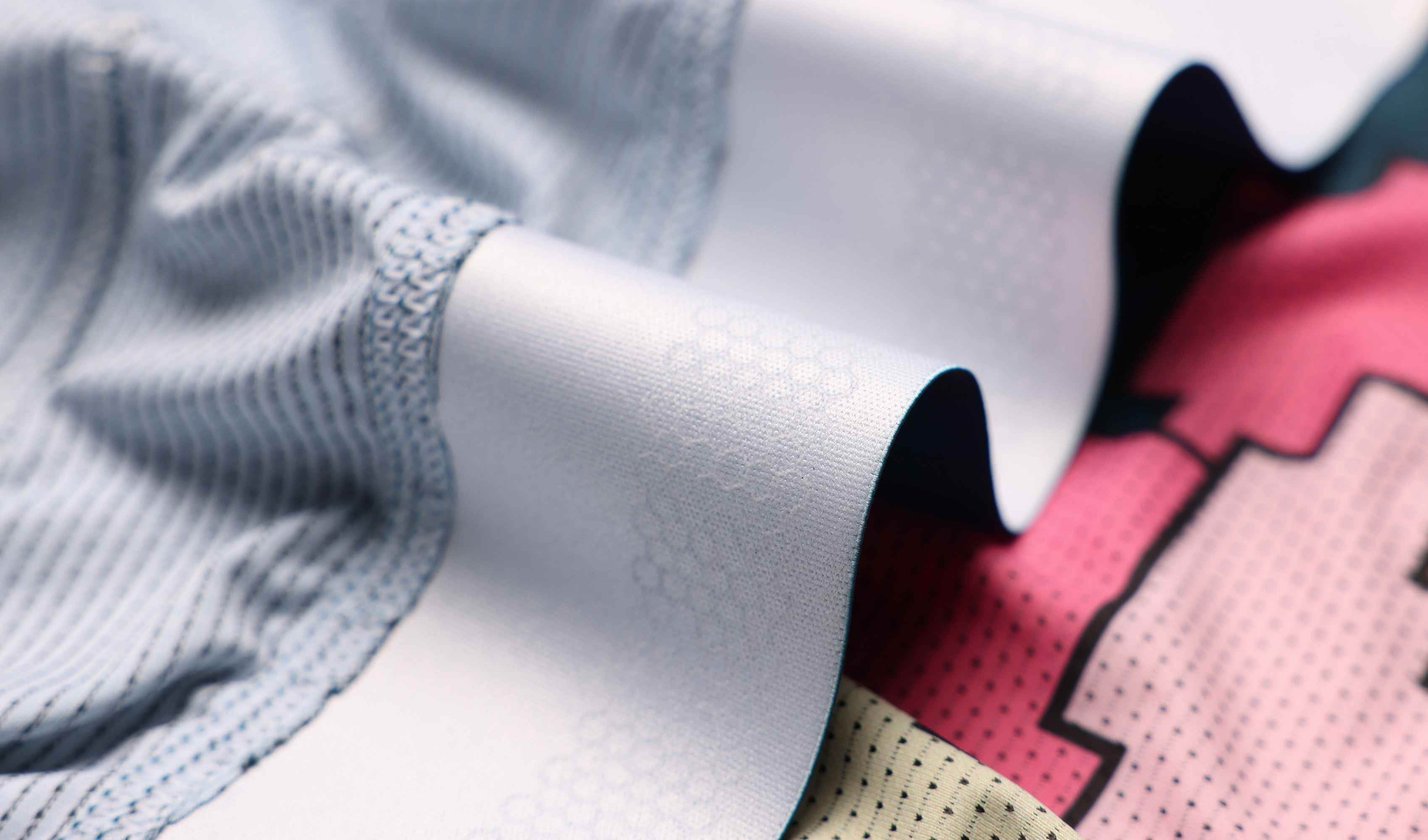 seamless sleeve hems