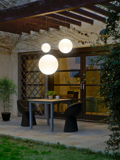 Mobile Outdoor LED-Hängelampe Pianeta mit Fernbedienung, in verschiedenen Größen